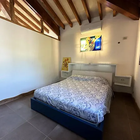 Casa 248 Con Ampio Giardino A Appartement Calasetta